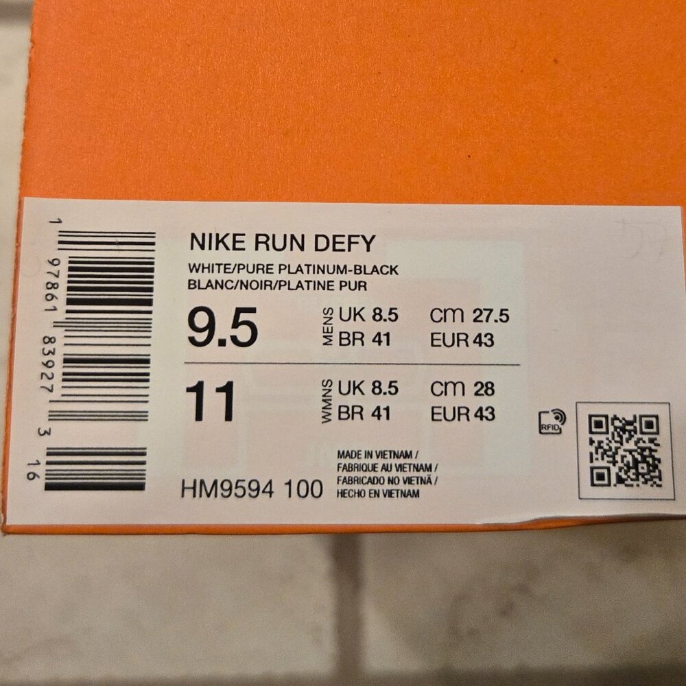Brand New Nike Run Defy HM9594-100 Men's White Size 9.5 Shoes - Picture 9 of 9